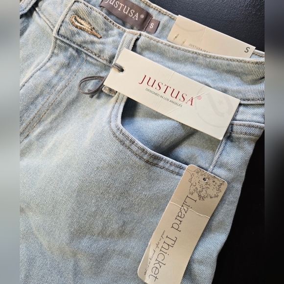 Just USA Blue Jean Denim Shorts Size Small 4-6 Juniors Womens Light Wash - Picture 3 of 6